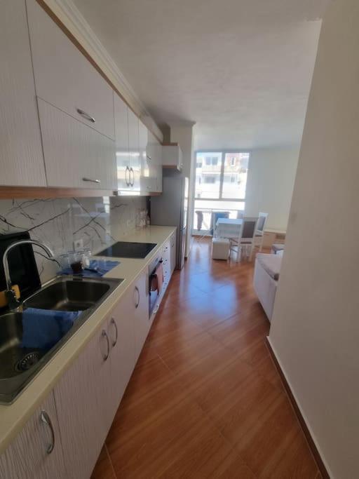 Lovely 2 Bedroom Just 30m From The Sea Saranda
